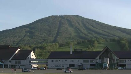 パラグライダーで墜落、71歳男性死亡　岩手・八幡平市の前森山山頂から飛行