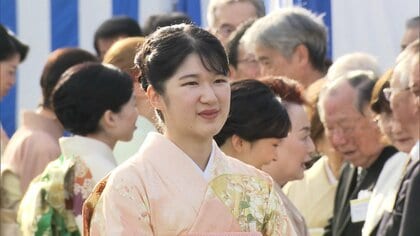 愛子さまが初めて文化勲章受章者など招いた茶会に出席 青木功