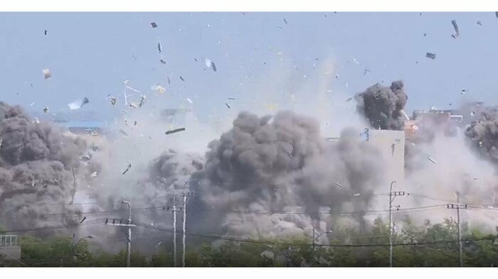 南北共同連絡事務所が爆破される瞬間(映像:朝鮮中央テレビ)