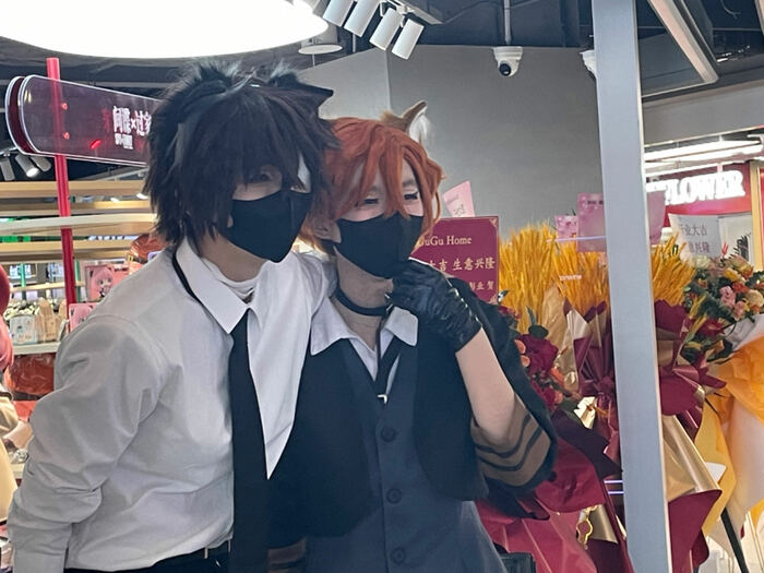 日本アニメのイベントにはコスプレ姿の若者も