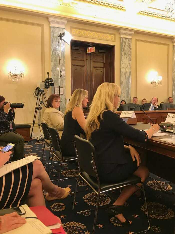 女性起業家の実情を聞くアメリカ上院の公聴会