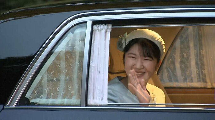 誕生日に際し上皇ご夫妻にご挨拶された　12月1日