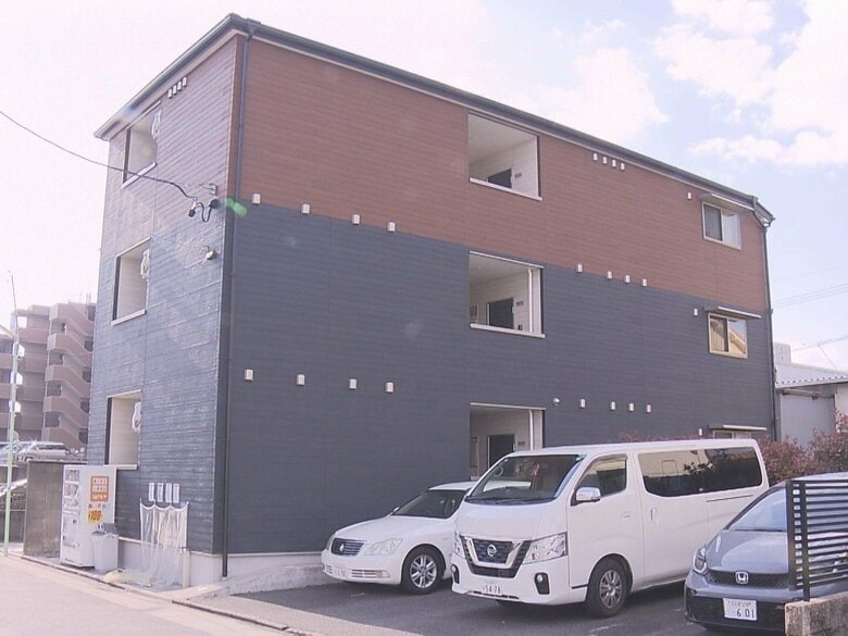 火の気なく放火の可能性も…アパートの共用部分で火事 チラシなど燃える 通報者が煙を吸い搬送 愛知県名古屋市｜FNNプライムオンライン