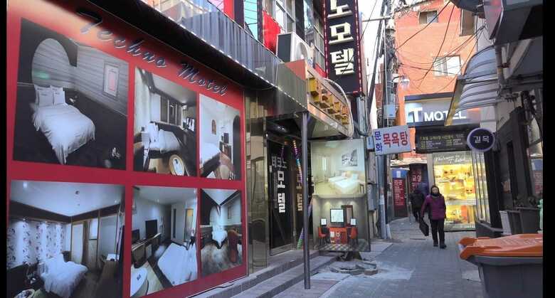 バッカスおばさんが利用するホテル街　　　撮影：横田徹