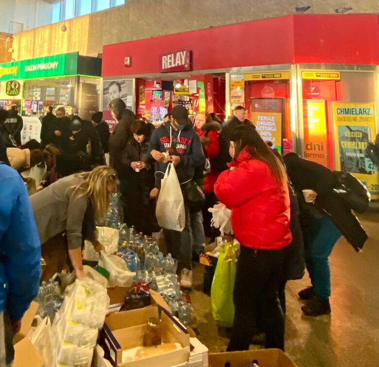 避難民には仕事や教育、社会的ケアも必要だ