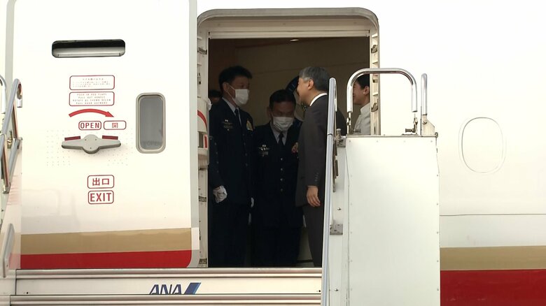 13日午後6時ごろ羽田空港に到着された両陛下