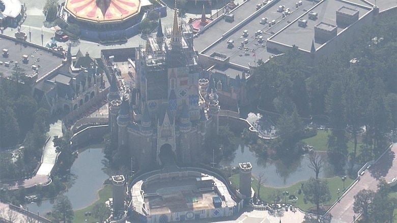 TDR 年パス払い戻しへ 有効期限の延長なし