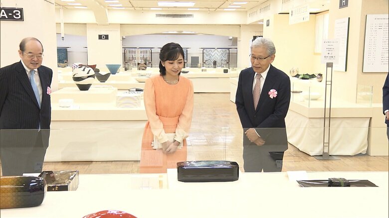 日本工芸展を鑑賞された佳子さま