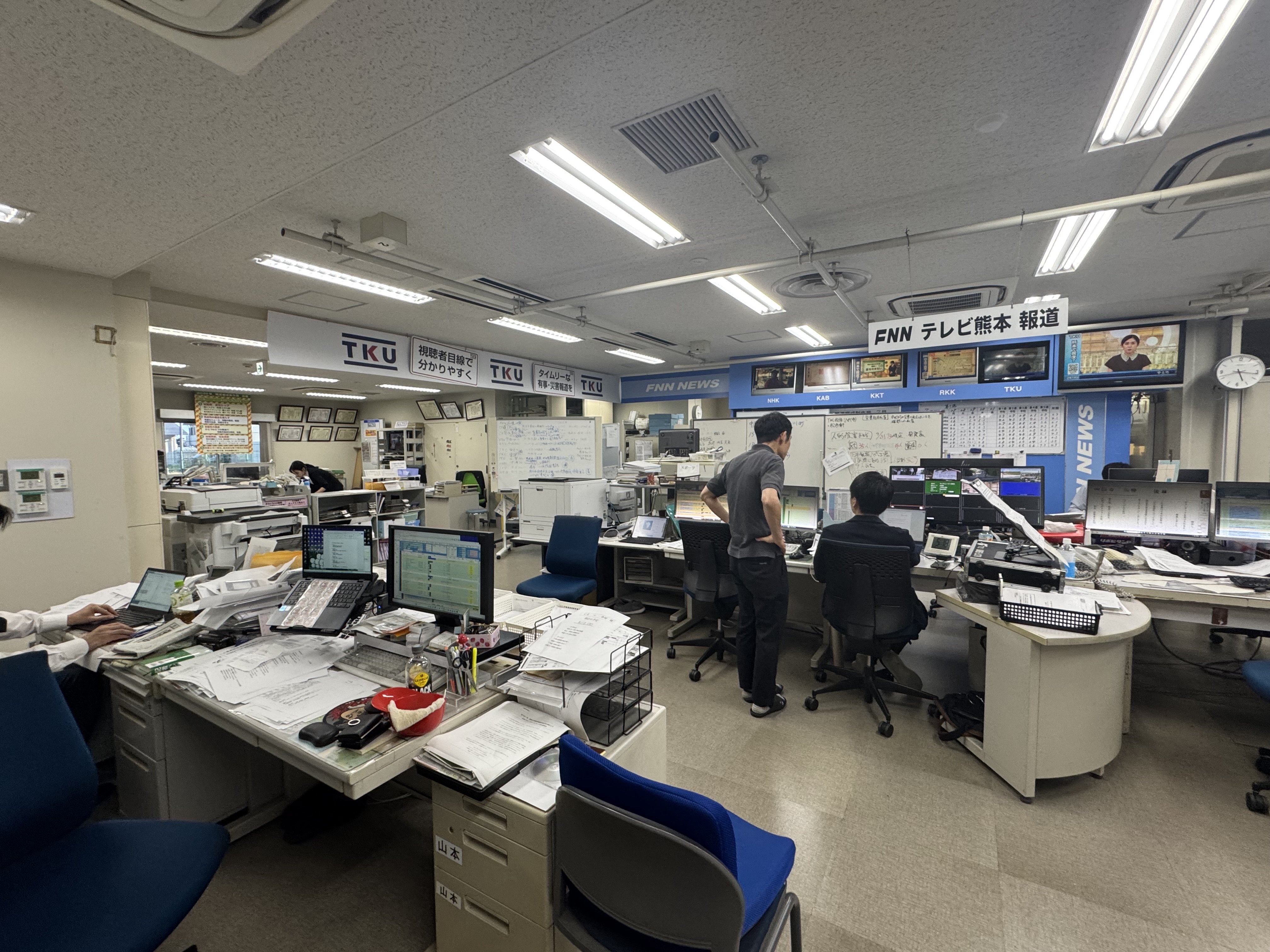 熊本地震のもうひとつの現場「報道デスク」　屋台骨として奮闘する彼らの苦労と現実