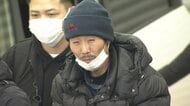 【独自】走行中のJR電車に看板投げつけ衝突…遅延させた疑いで54歳男逮捕　三角コーンも線路に　警視庁