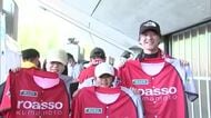 ロアッソ熊本のベースボールシャツ 来場者にプレゼント【熊本】