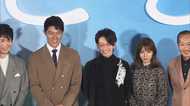 佐藤健の“意外な素顔”を鈴木亮平と松岡茉優が暴露!映画では飛び蹴り&ヒゲ姿も