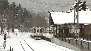 会津鉄道はなぜ雪に強いのか!? プロならではの感覚と線路の装置にヒミツあり 鉄道好き気象予報士が気象的観点からも解説