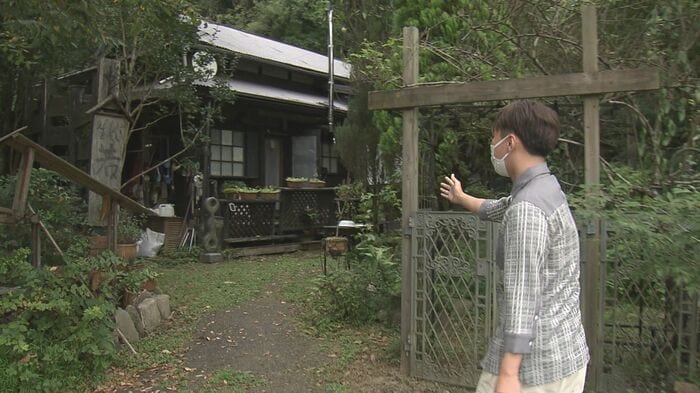 古民家に「生そば」の看板 久万高原町露峰