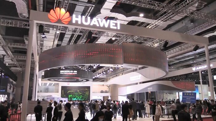 自動車関連分野に10億ドル以上を投資する方針のHUAWEI
