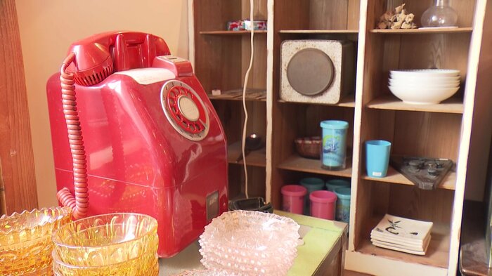 古道具店「チクタ」店内の様子