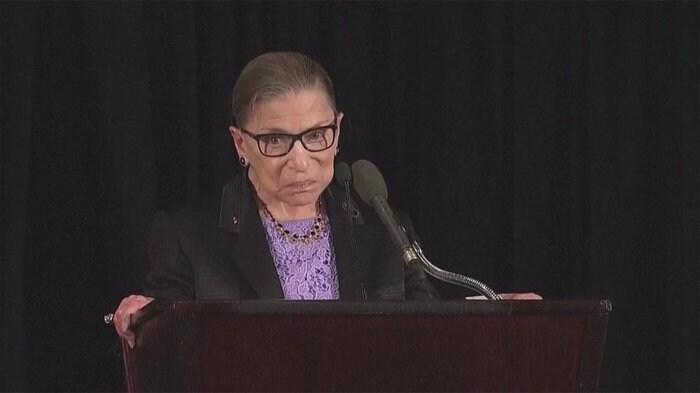 米最高裁判事死去で後任は 大統領選にらみけん制も