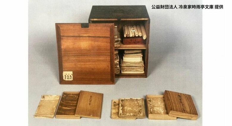 「国宝に価する」　藤原定家の直筆「古今和歌集」注釈書の“原本”発見　これまでは写本しか見つかっておらず｜FNNプライムオンライン
