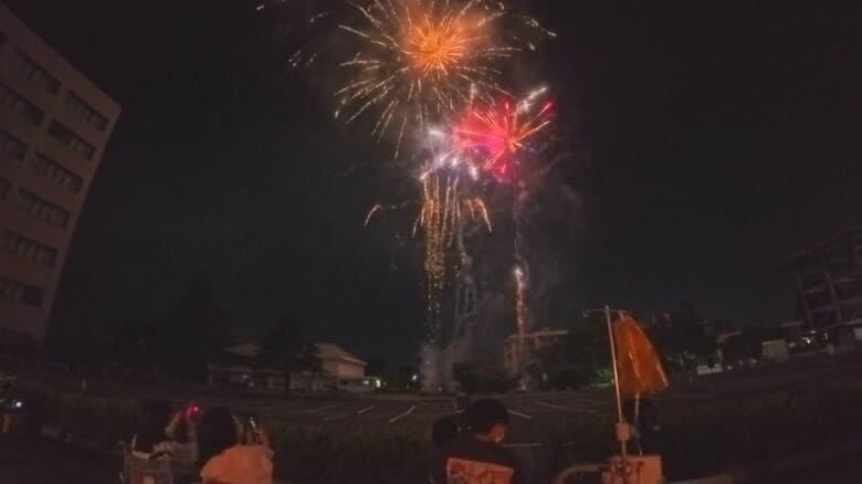「夏の思い出を」入院中の子どもたちに“夜空からプレゼント”鳥取大学附属病院で特別な花火大会【鳥取発】｜FNNプライムオンライン