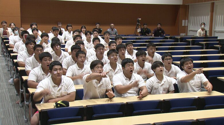 優勝の瞬間の長崎日大高校