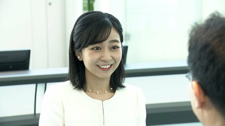 1日午後5時頃、羽田空港に到着された佳子さま