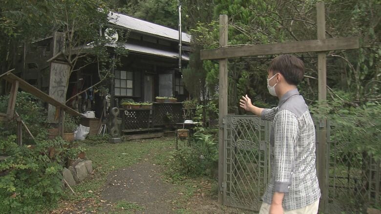 古民家に「生そば」の看板　久万高原町露峰