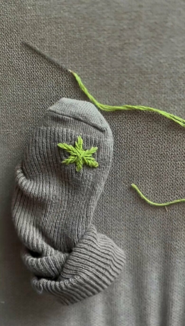 開いていた穴が、可愛い星に変身！