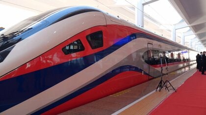 ラオス悲願の長距離鉄道が開業　一帯一路の鉄道はどこまで延びる？　高まる期待と懸念