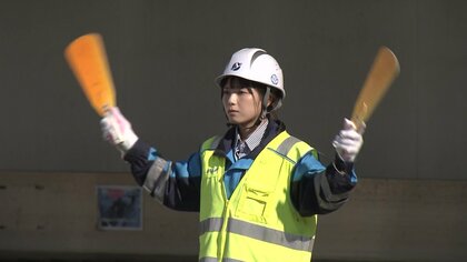 空の安全を支える「グラハン女子」が活躍する長崎空港　慎重さと正確さが求められる「グランドハンドリング」に密着