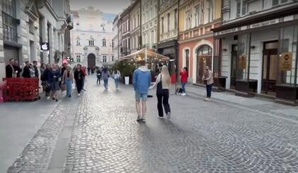 「特別なことをすればプーチンに屈したことになる」ウクライナで小熊慎司議員が見た人々の日常