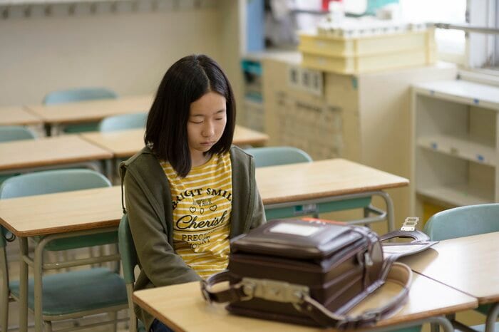 「学校に行きたくない」を言うまでの葛藤など親は受け止めよう（画像：イメージ）