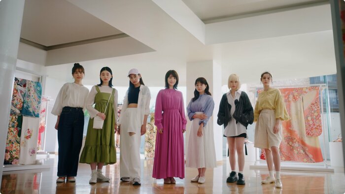 同世代の女の子たちと