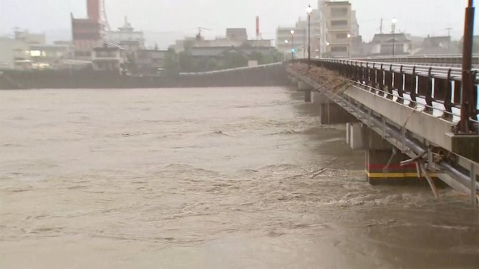 熊本豪雨で被害甚大 救助・復旧作業本格化
