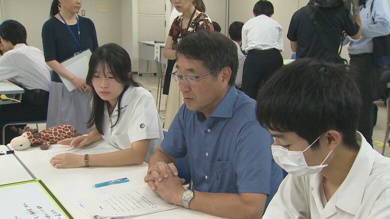 「新潟だと選択肢狭まる」高校生が考える“転出超過対策” 若者の流出止めるには「将来的ビジョンが見いだせる企業・大学を」 新潟市長と意見交換｜FNNプライムオンライン