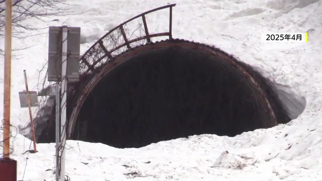 2025年4月撮影　雪崩により塞がれたJR只見線