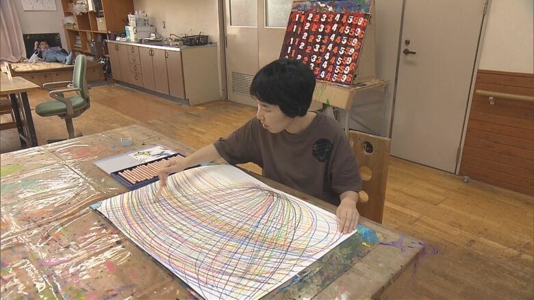 パリコレの熱狂がなかったかのような日常