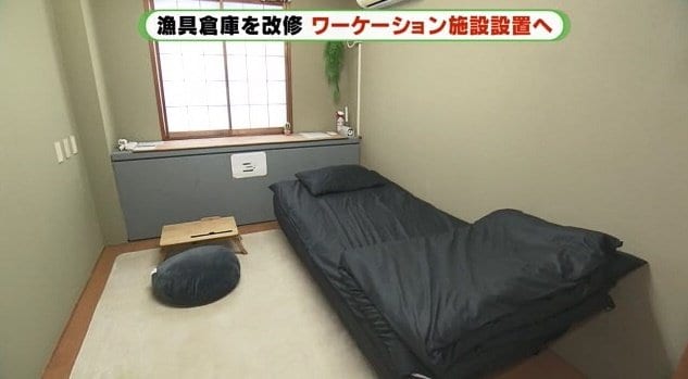 きれいに改修された館内　個室スペースの他にも共有のワーキングスペースがある