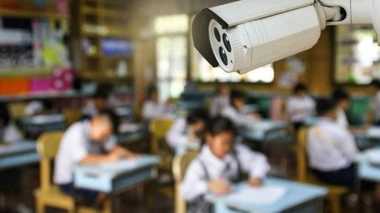 【中国トンデモ事件簿】「サボりを許さない」中国の学校で制服にチップを取り付け生徒を監視