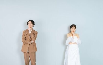 結婚を後悔している人が5割?!理由や結婚生活のリアルを既婚男女に調査