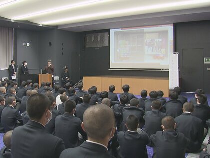 薬物等での若者の検挙者増加…高校で市販薬の“オーバードーズ”等の危険性を伝える講演「誘われても逃げる勇気を」