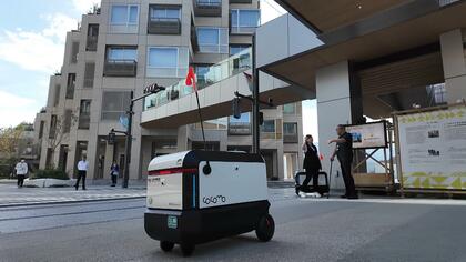 トヨタ「ウーブン・シティ」始動！人が住む実験都市がテストコースになりロボットや小型モビリティの実証実験も