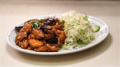 荒川区「中華料理 永新」のあげ鳥とナスの甘辛炒めが家で味わえる！dancyu元編集長/発行人が追い求める日本一ふつうで美味しいレシピ
