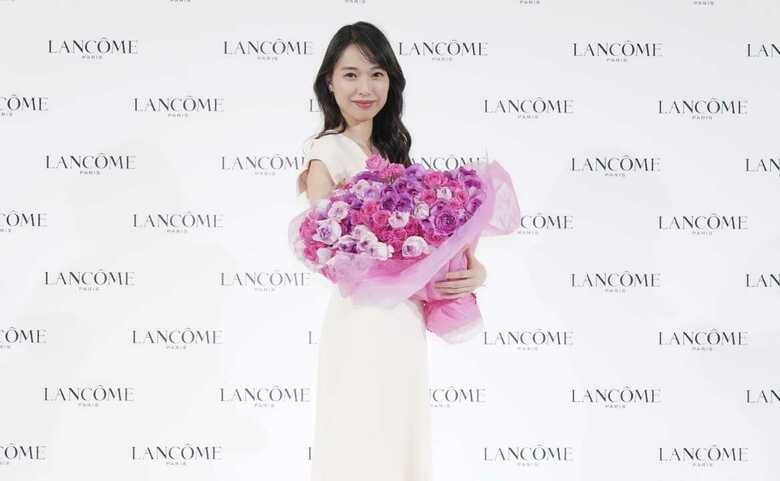 「20代より今が楽しい」戸田恵梨香(31)が艶やかなピンクロングドレスで登場 美の秘訣は…｜FNNプライムオンライン