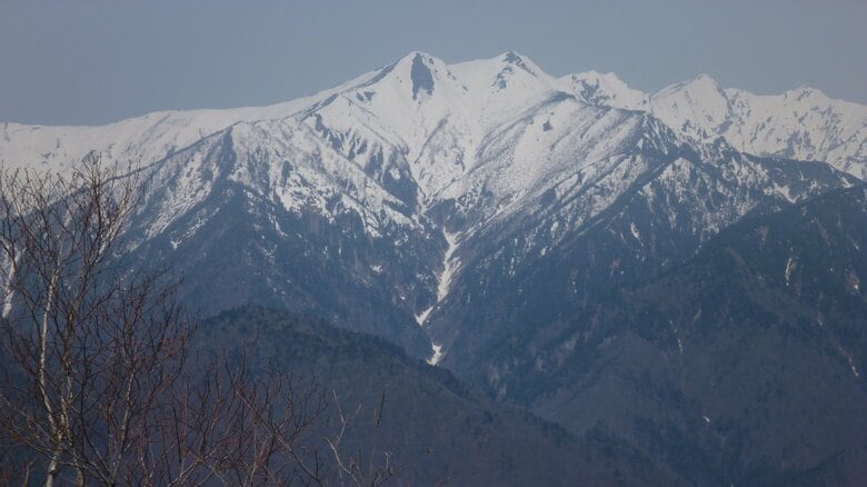 北アルプスで2人行方不明　1人は滑落、連絡取れず　大型連休始まり10件遭難相次ぐ　1人死亡、5人重傷　長野県警「下山中の転倒、残雪での滑落ほとんど」「自分の体力に見合った計画を」｜FNNプライムオンライン