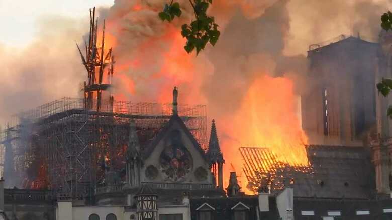 ノートルダム大聖堂火災...GW直前、日本人観光客への影響は？｜FNNプライムオンライン