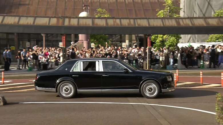 長岡駅に集まった人たち　9月8日