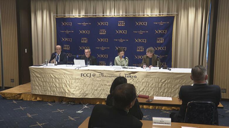 日本外国特派員協会で会見に臨まれる久子さま（東京・千代田区）