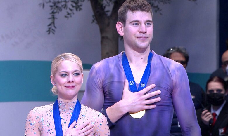 2022年の世界選手権で優勝したアレクサ・クニエリム/ブランドン・フレイジャー組