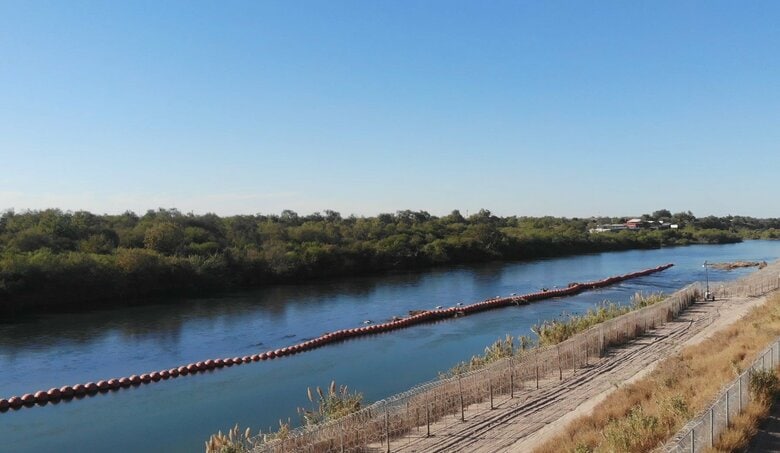 テキサス州はリオ・グランデ川にブイを増設した