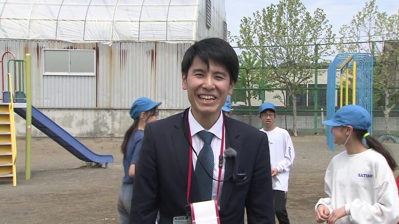 新人記者が小学生と対決！